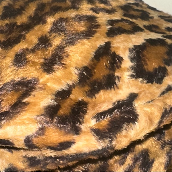 Vintage Barret Hat Leopard Pattern Calf Hair Women’s Animal Print Disco Retro main image 4